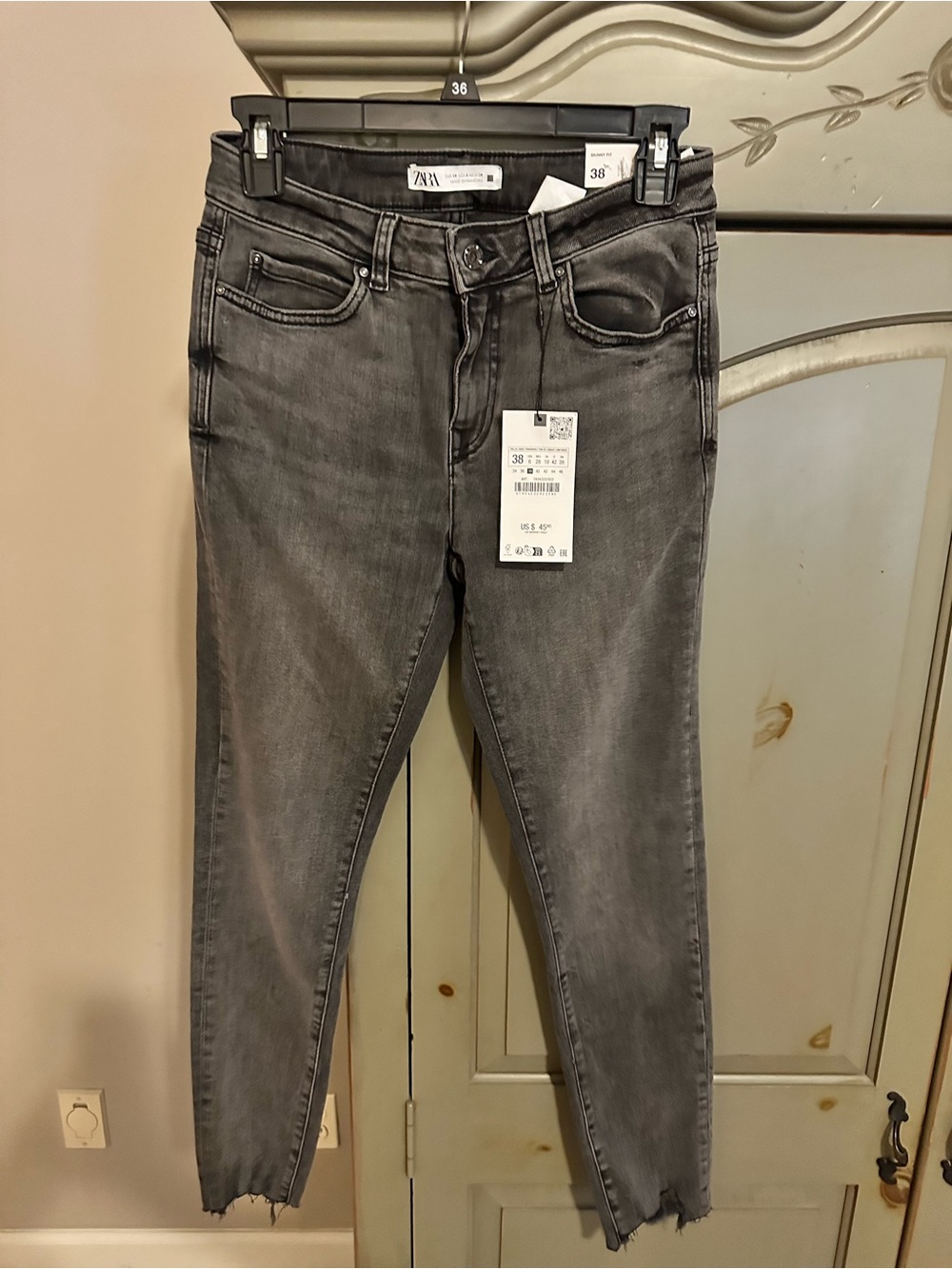 Zara Gray Cropped Slim Jeans with Frayed Hem
